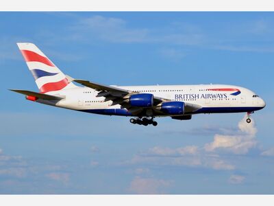 Airbus A380 Returns to DFW